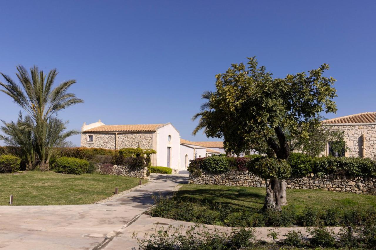 Masseria Del Carrubo Noto Bagian luar foto