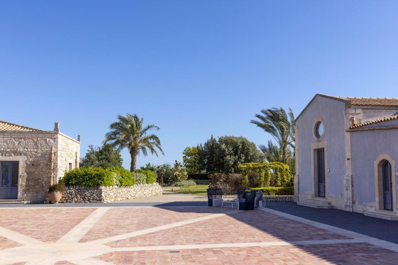 Masseria Del Carrubo Noto Bagian luar foto